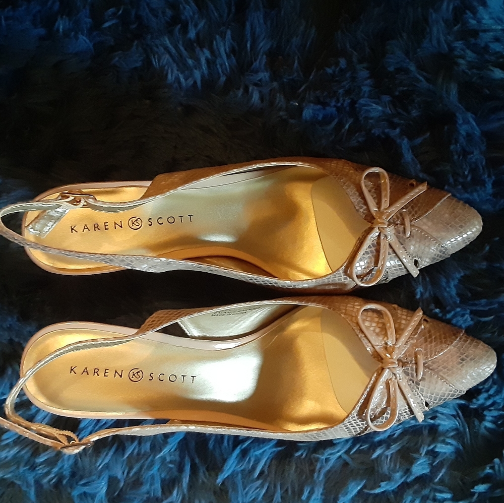 New With Box Karen Scott Tan Heel Sz 11 3 Inch Heels